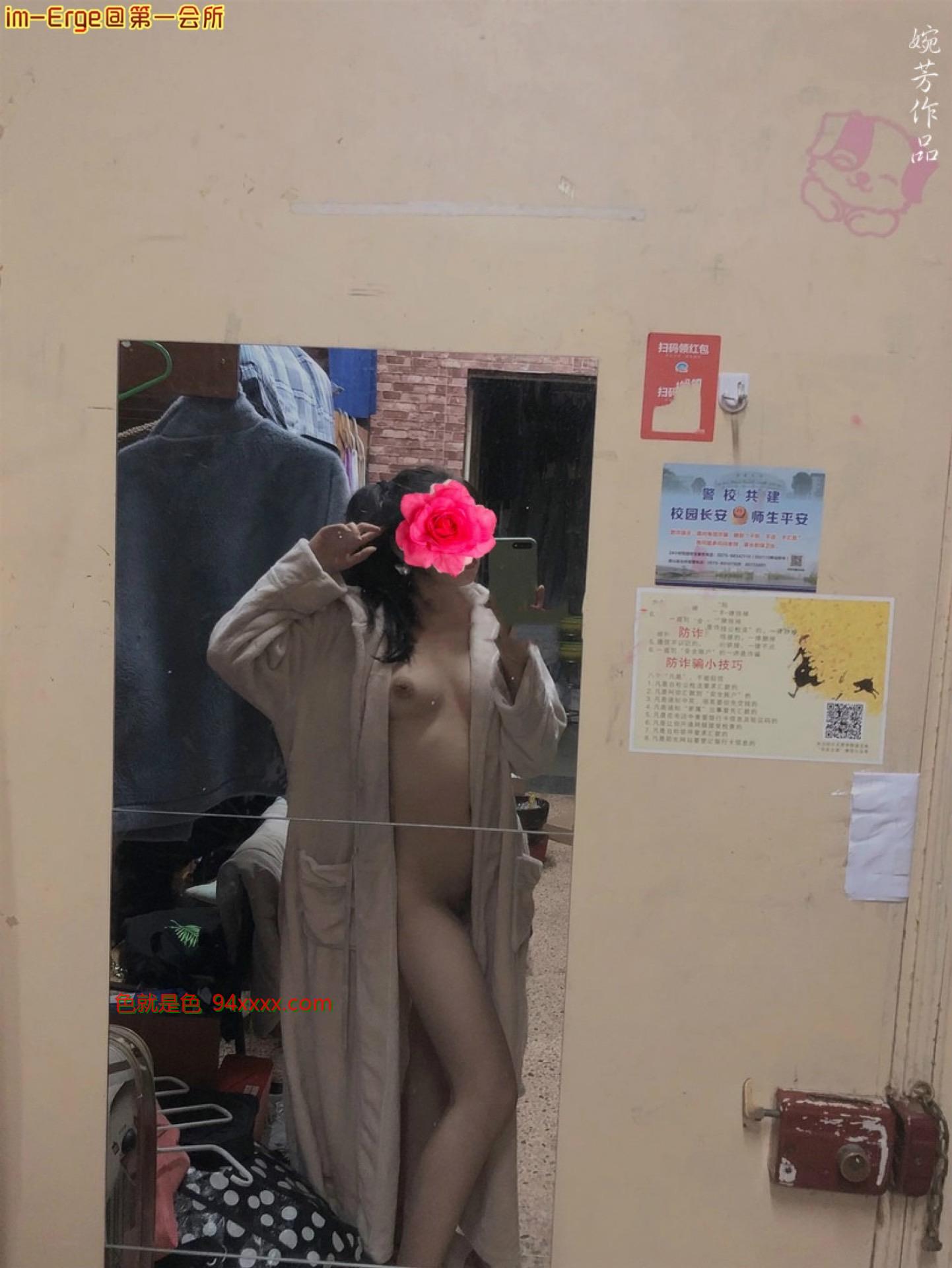 大二学妹让所有善良的男生都不许有烦恼！[21P]
