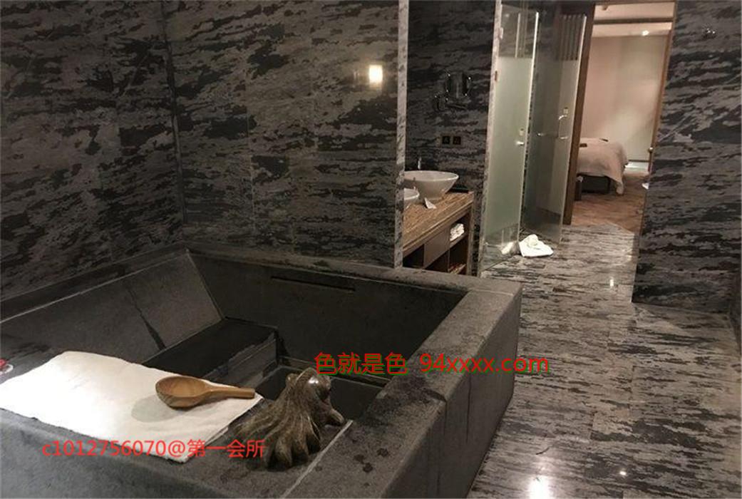 带小少妇到温泉酒店约会，口活、毒龙一流，服务到位 [23P]