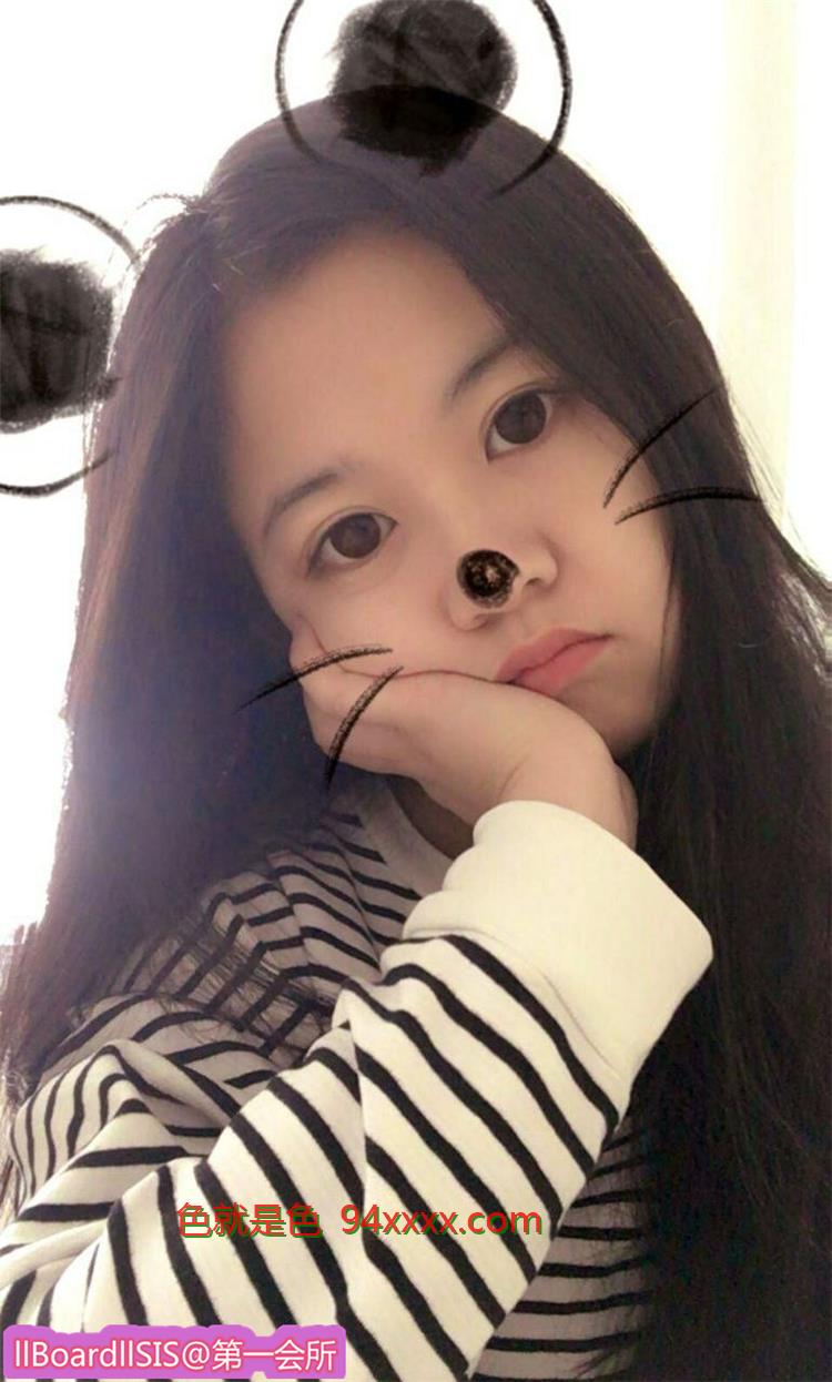 童颜爆乳 清纯邻家小妹妹自拍照流出[8P]