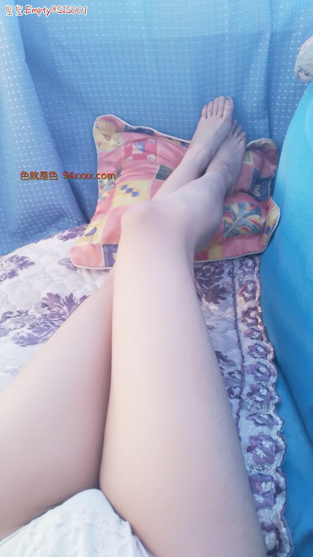 大二174大长腿体育舞蹈生骚货黑丝包臀裙的诱惑[44P]