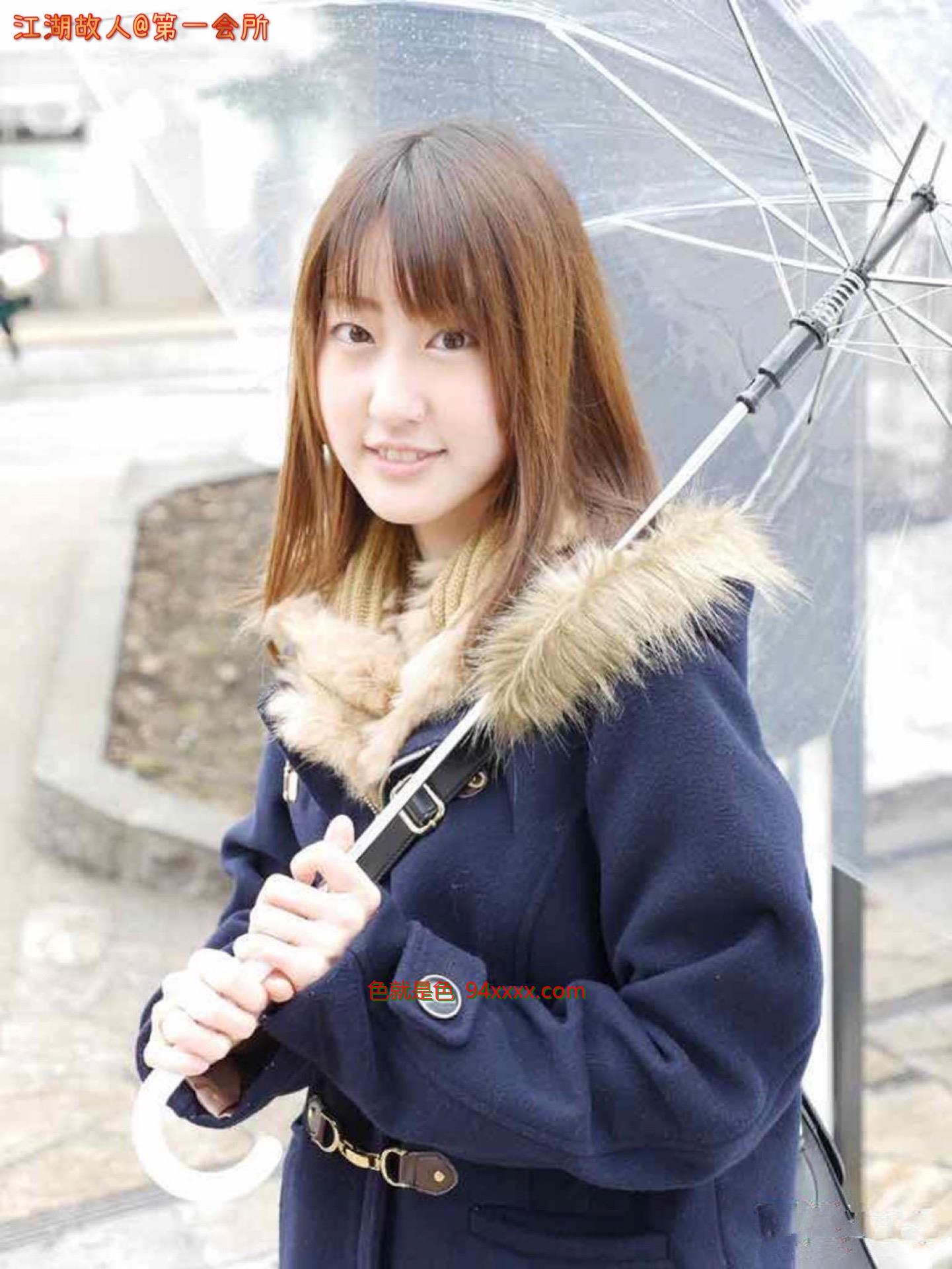 下雪天的反差清纯女人[30P]