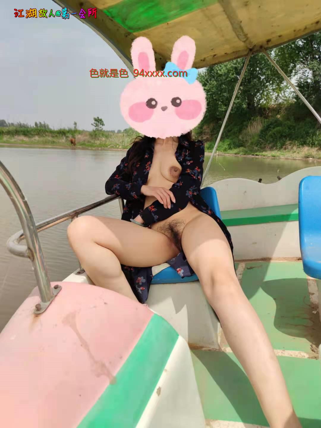 骚姐姐野外露出还如少女般粉嫩的肉体 [30P]