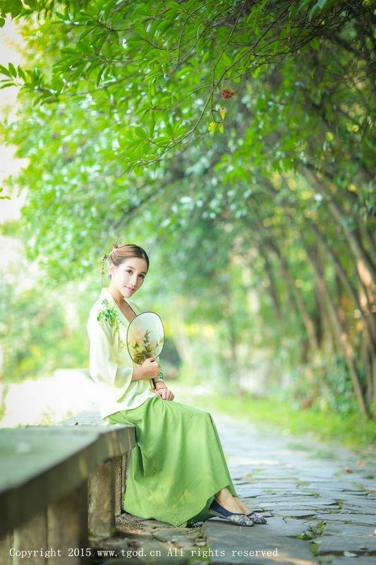 艾希IceTGOD推女神高清写真图清新汉服之艾希女神~