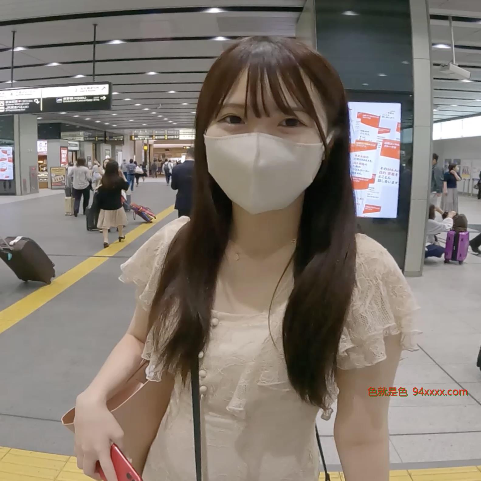 【ラスト販売になります】あかりちゃん大阪満喫デート？中出しでお腹いっぱいエッチ三昧
车牌号：FC2PPV4263649