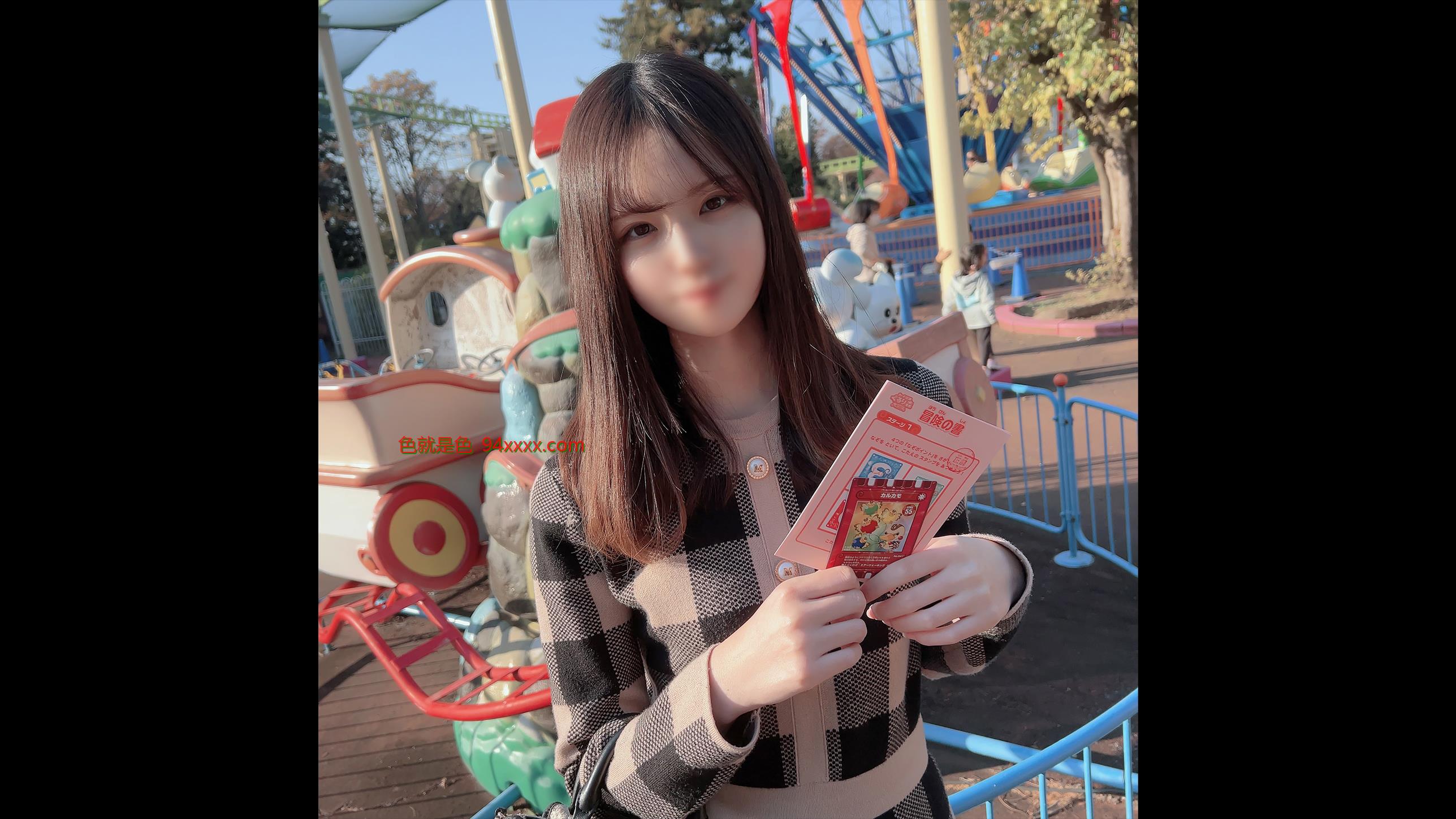 初撮影・顔出し！！明日まで限定！！危険な年代の童顔女◯を観覧車に連れ込み初めての公開自慰行為強要・・・まだ大人を知らないおさない未成熟な身体に容赦なく2回連続生中出し！！！
车牌号：FC2PPV4230037