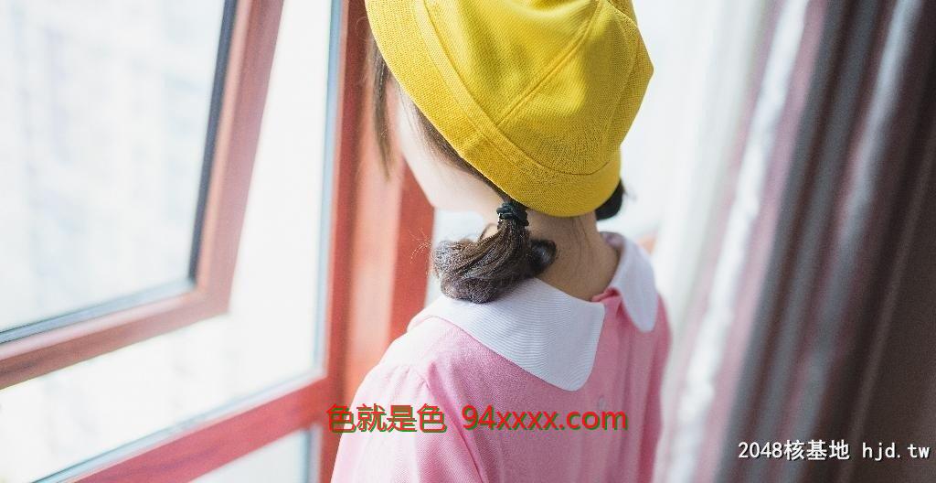 小黄帽的校服妹子制服诱惑[32P]