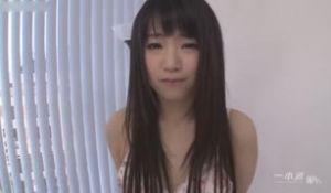 発育途のパイパン美女1