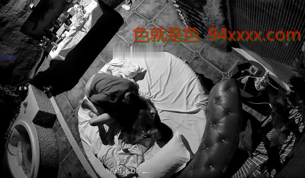 酒店偷拍️山洞房学生情侣开房当女友换上水手服后男友就变得彻底疯狂