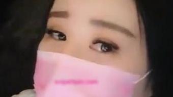 重磅福利大款刷大礼让女神级美女主播去勾引男技师啪喔草还飞机师制服