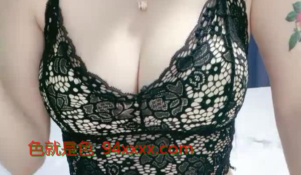 极品~完美身材~蜜桃宝贝~一个航空公司加好友~狼友们想要玩的服务都有哦~妹妹洗白白~等哥哥约呢！22.1.2-1