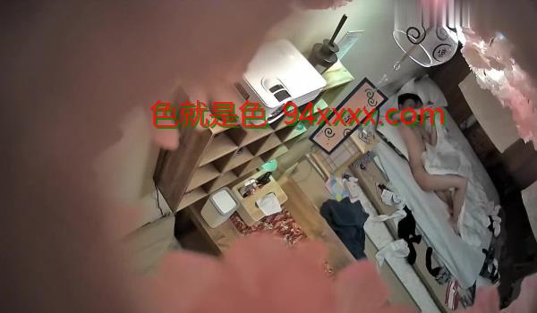 深受年轻情侣喜欢的日式主题酒店欣赏十多对男女开房爱学生制服开档黑丝开着片子嫌女友床声不够大声