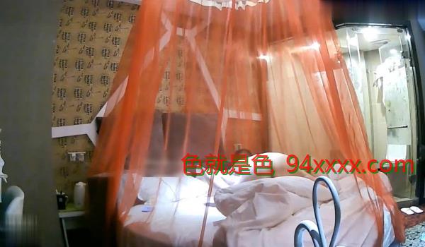 复古风宾馆装修公司小美女妹纸与男同事以外出谈业务为由开房打炮开始美女装矜持一会拿起J8开吃啪啪啪呻吟娇喘