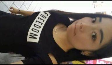 漂亮长发气质美女第一次和男友酒店开房,腼腆害羞,想要又不好意思说