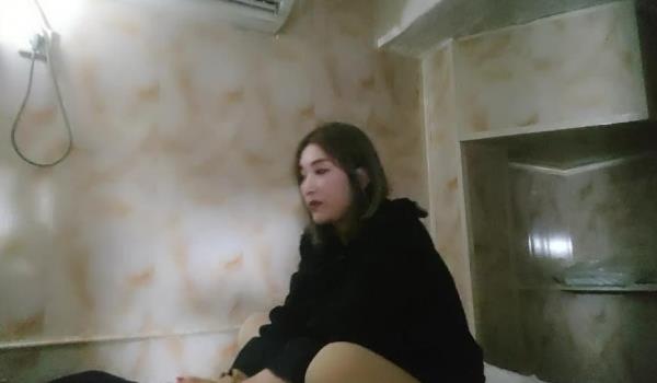 激情按摩探花，668按摩后欲火焚身，约小少妇啪啪，又圆又白又大美乳，掰开双腿舔黑森林，后入啪啪