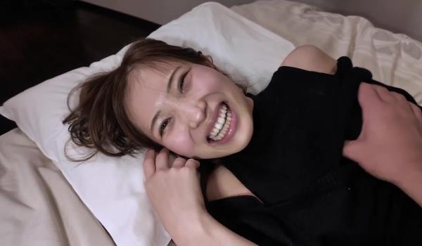 FC2PPV-4114255无修正ノーハンドフェラ小麦色肌の小柄美女♥撮影応募！门を开けて即尺！美乳美マンのスレンダーボディーにドロドロ中出し。