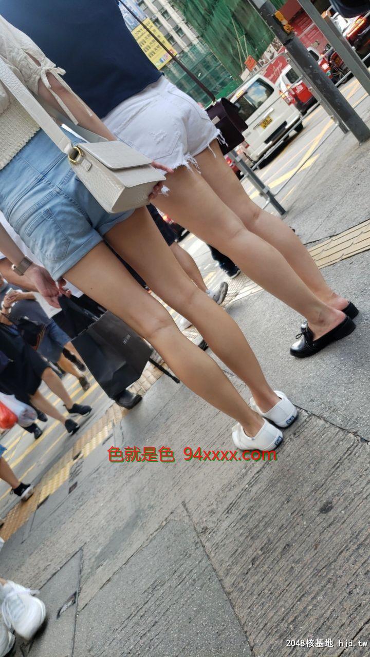 随意街拍美腿一波][10P]