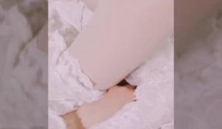 白色丝袜带来的欲火
