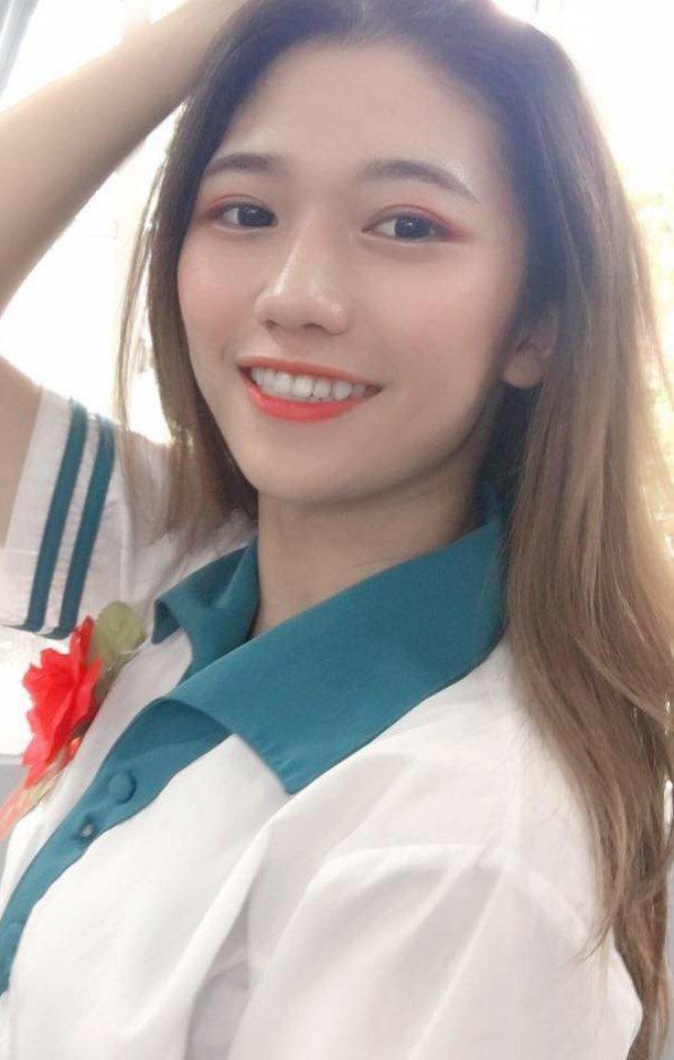 青春靓丽的美女骚气侧漏 [13P]