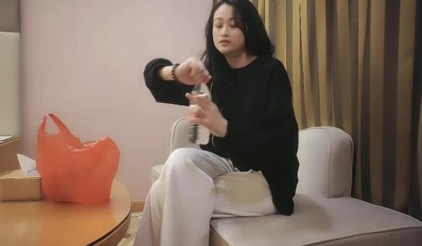 小马寻花 KTV三陪女小马回归质量显着提升质量吊打臭鱼烂虾简直是黑暗中的一道光