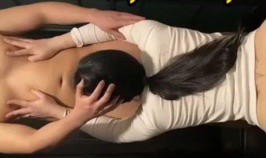 健身的少妇！牛仔裤也遮不住这顶级的身材[MP4/361MB]