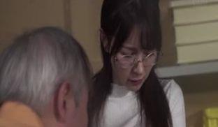[中文字幕]ADN-475スリルの代偿。万引き人妻がコンビニ店主の性玩具に堕ちた。岬ななみ第01集
