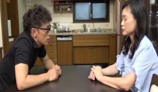 RD-966耻辱に濡れる五十路熟熟インポになって落ち込む息子を优しい母亲は第03集