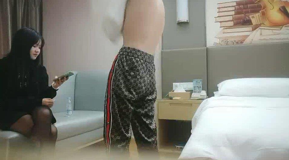 ƷΧ 00СóϷ ߳[MP4/577.7MB]