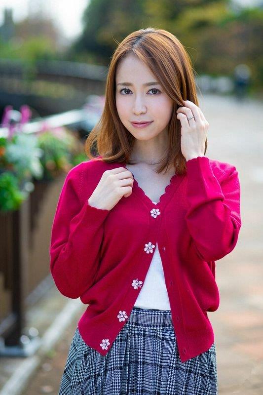 q椦