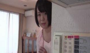 HBAD-404-进学のため上京してきた亲戚の田舎娘、色白巨乳で発情期・奥さんの目第01集