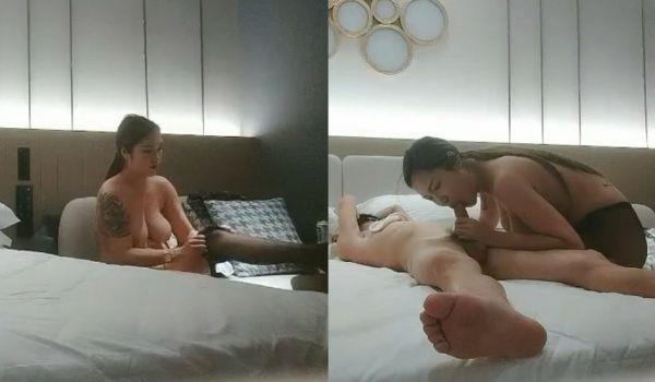 战神小利约牛仔外套巨乳外围女,翘起屁股掰开看,骑乘猛坐侧入,晃动大奶子的...