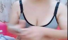 哺乳奶妈太骚了超级巨乳奶水充足还可约奶水管饱！~✨✨✨--这尺寸，老公和孩子都饿不到了，一直滴第05集