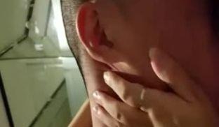 海边激情湿吻受不了回酒店赶快打炮