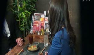 MEKO-146「おばさんを酔わせてどうするつもり？」若い男女で溢れ返る相席居酒屋で第04集