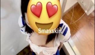 露出界天花板！推特S级身材露脸网红美眉skin私拍▲各种人前露出3P啪啪调教无水原档(1)第01集
