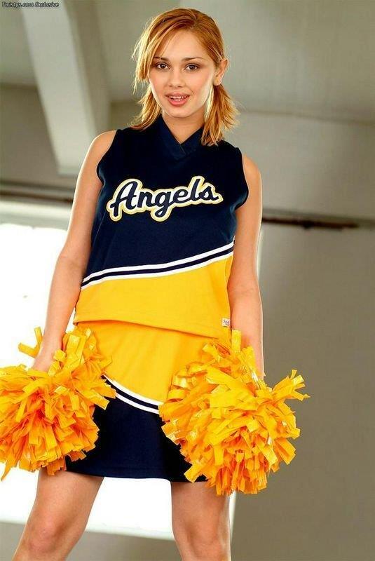 BustyblondecheerLeaderlenka