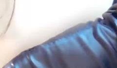 皮衣巨乳