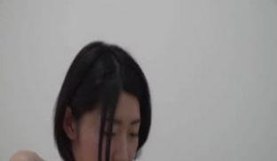 PRDB-037铃木理子28歳けがれを知らない无垢な顔で君は爱液を垂らし続けた。第01集