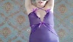快手--极品轻熟女-凤缘分❤️：我好难受啊，老公，使劲艸我操死我，我要高潮了啊啊啊啊啊啊啊啊，好痒啊10V福利！！第01集