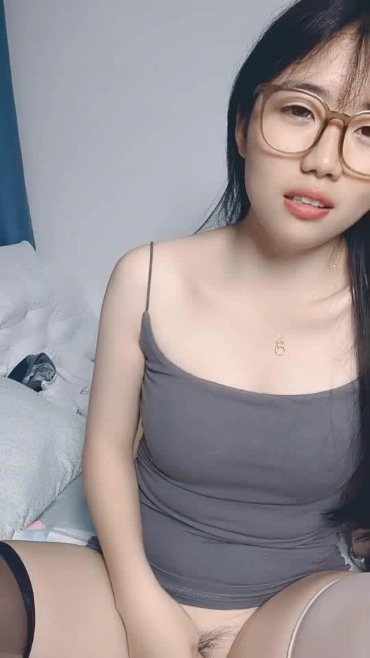 ˻ᰮϵŮСȫ¶˿ȤЦˣ򣬵