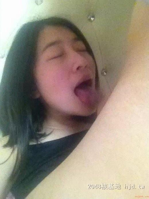 国产骚货反差婊子44[20p]