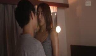 [中文字幕]CJOD-392汗だく性欲まみれ癡女！脱狱犯に强●中出しで犯●れちゃったボク…11竹内有纪第05集