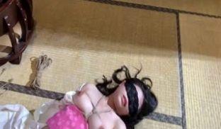 〖JVID顶级大尺度〗极品美乳女神『掉掉』日式浴衣紧缚凌辱调教电击按摩棒の无限沖击第01集