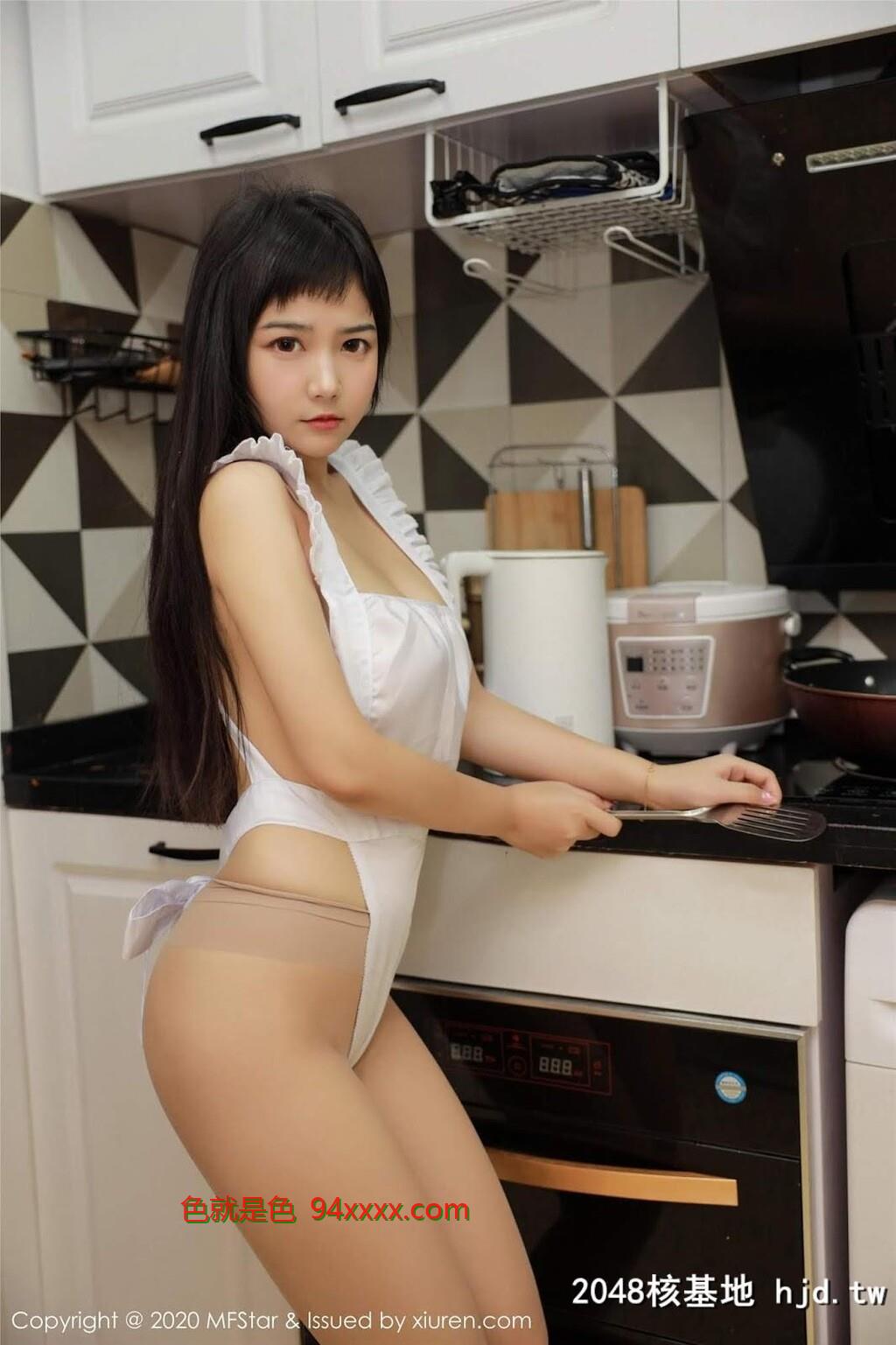 徐微微mia[MFStar模範学院]高清写真图VOL.268性感体贴女僕装扮[36P]