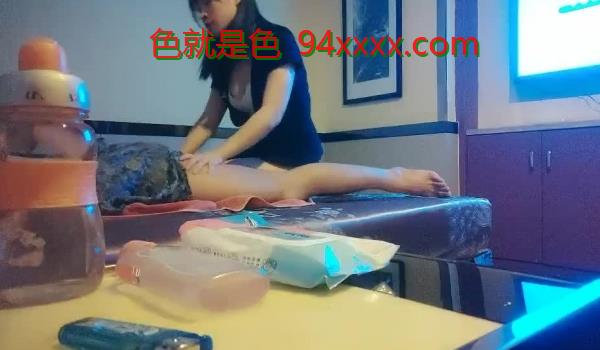 一代炮王疯狂的做爱机器山鸡岁月小少妇最近很缺钱，屄真极品，毛少粉嫩，主动自慰水多，花式啪啪高潮！，花式啪啪高潮！