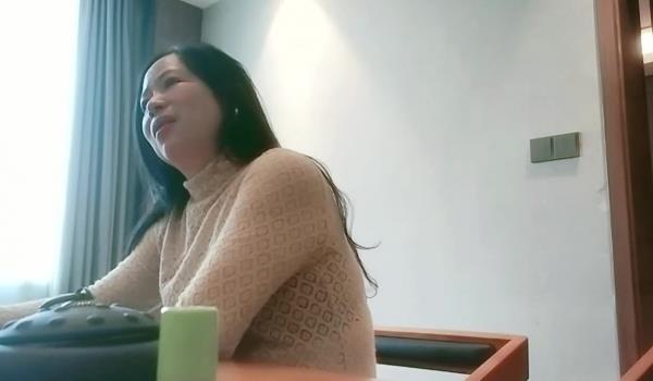 泡良最佳教程，猎艳大神劲爆佳作，良家故事 偷拍 网恋 中年良家妇女收割机~1天1场，人妻寻觅久违的刺激，骚穴充盈叫声震撼
