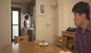 [中文字幕]ROYD-109ギャル化した华奢ちっぱい従妹の挑発パンチラ诱惑で、理性が吹き飞び中出し连射。野々宫あめ第01集