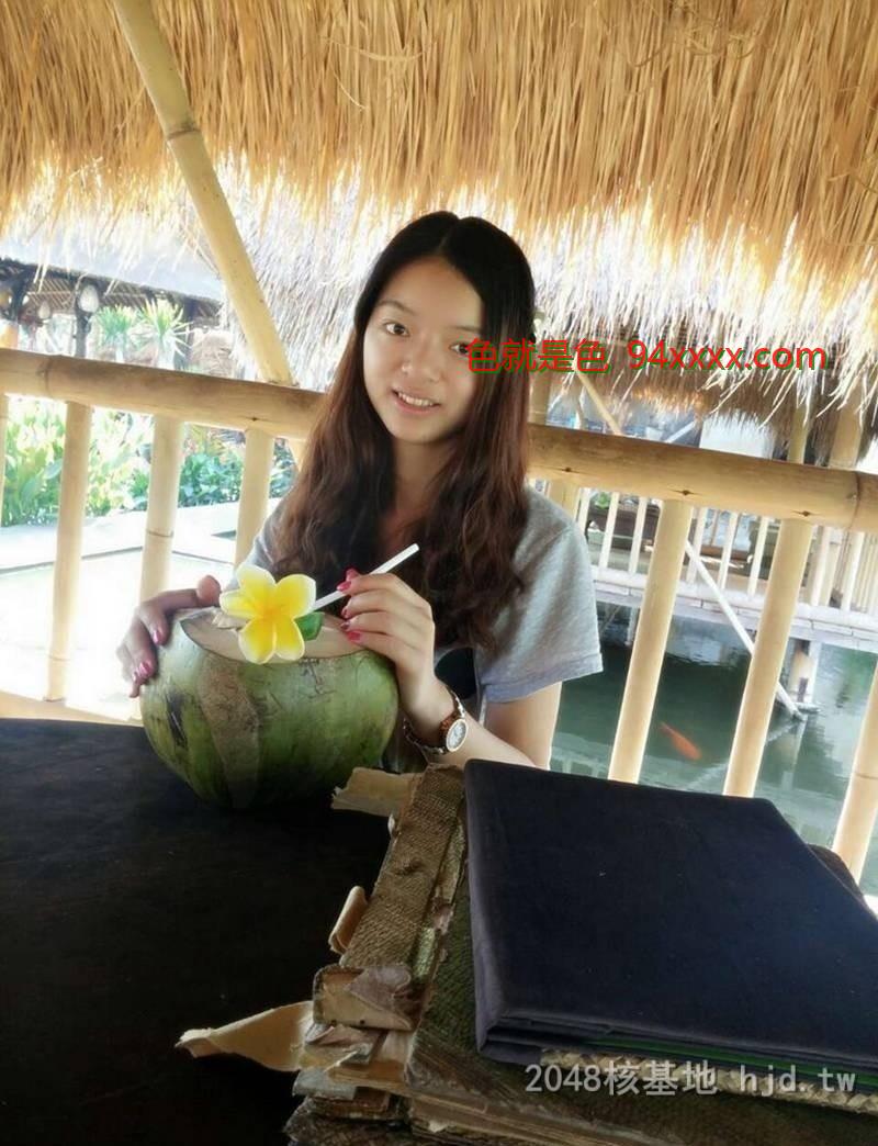 可爱青涩美女自拍流出[17P]