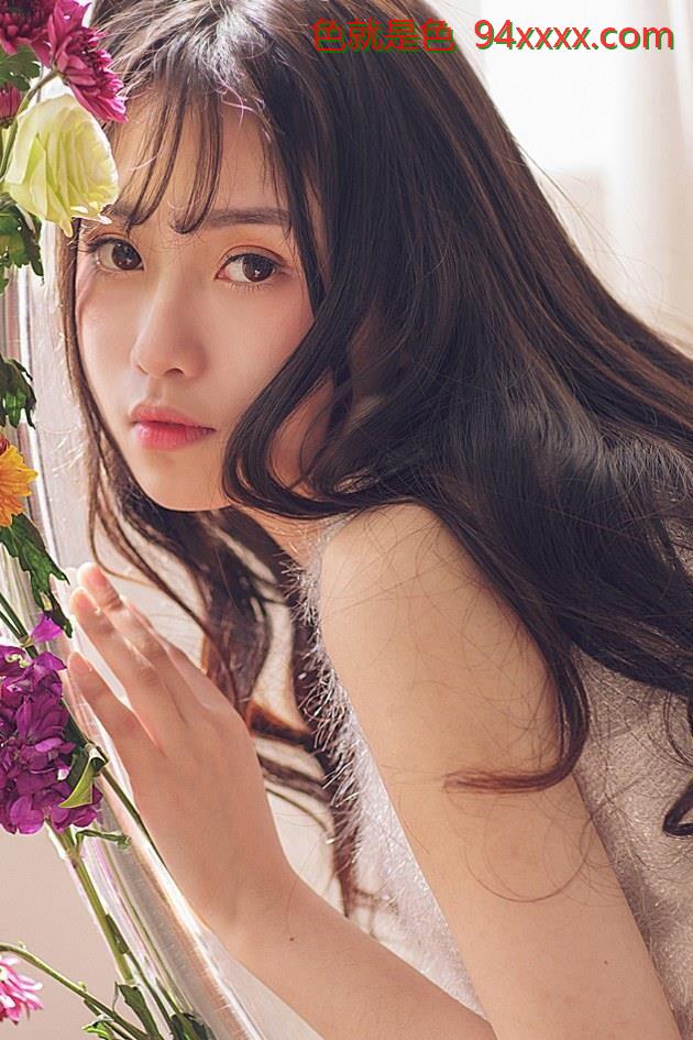 清纯美女绝版私房秘照[34P]