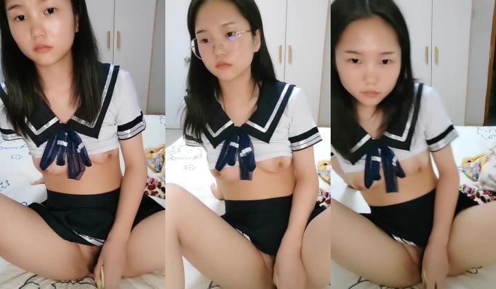 校花下海！超级清纯超漂亮~大一学生，楚楚可怜的小眼神，瞬时勾起一众大哥的保护欲