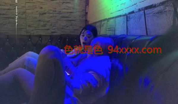 泡良佳作，KTV勾搭探花，开奔驰的美少妇，又想男人了，老地方喝酒唱歌谈人生，相约开房操